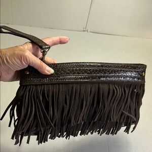 EXSPRESS WOMENS BROWN SNAKESKIN PRINT FRINGE CLUTCH